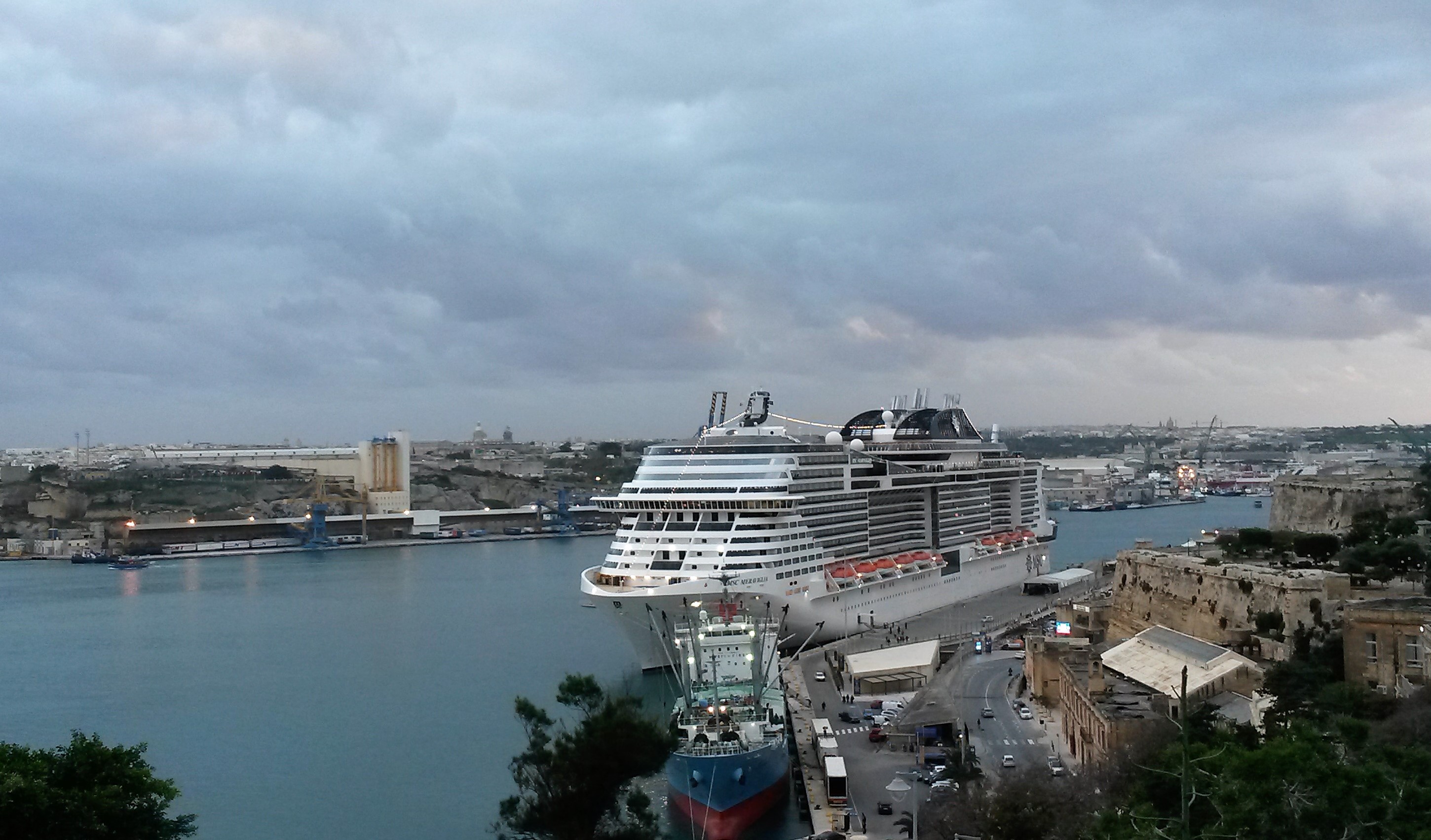 cruise tour