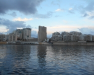 Отель Seafront Tower в Слиме